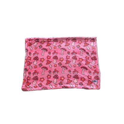 Mushbloom Blanket