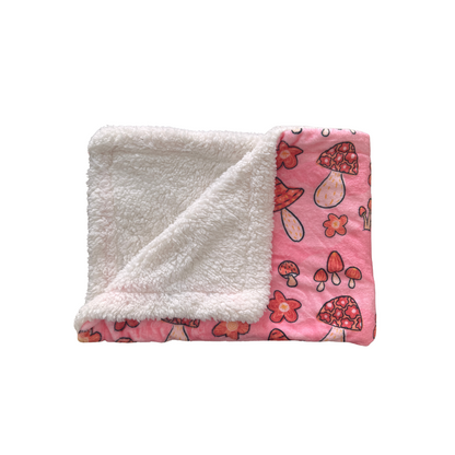 Mushbloom Blanket
