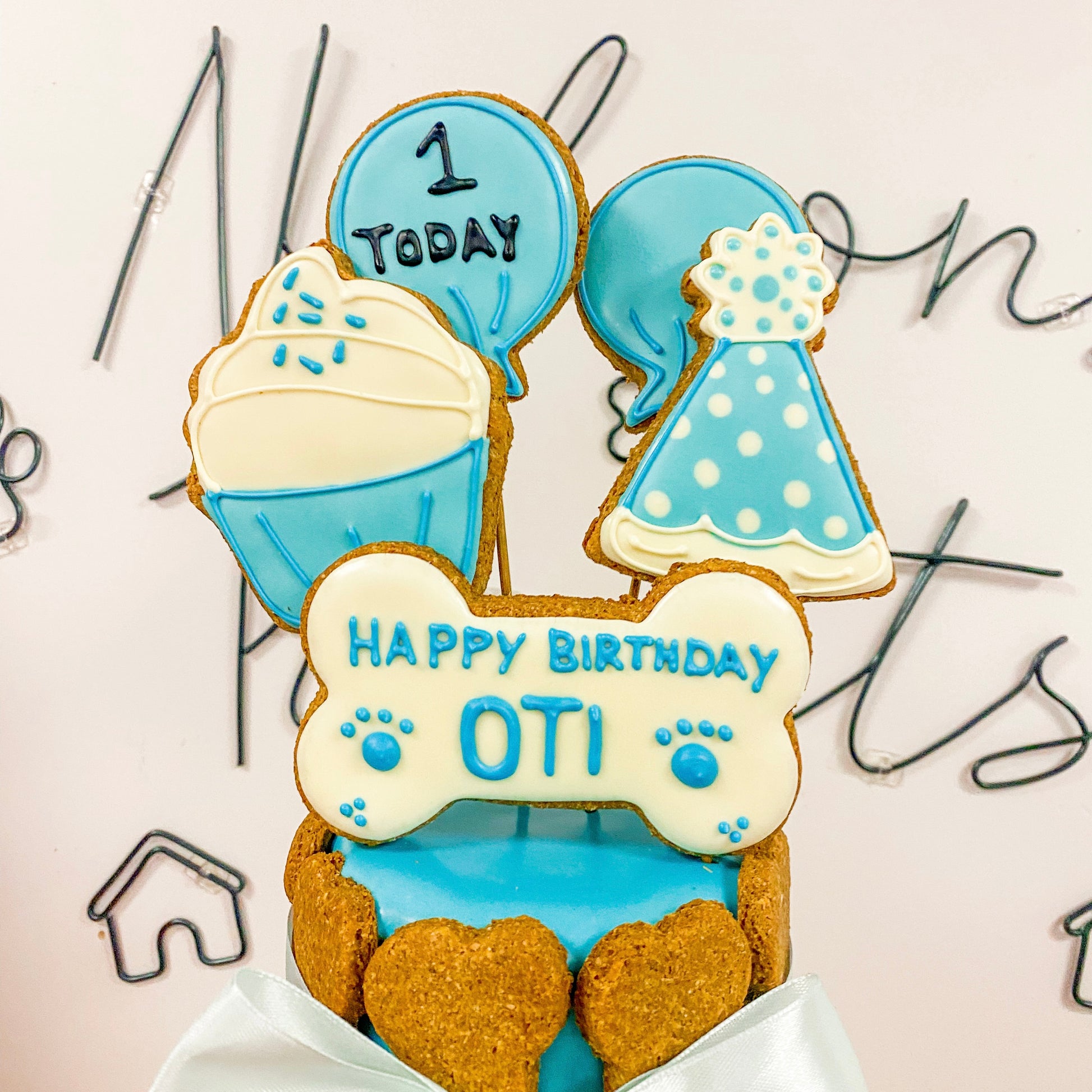 Pawty Pup Cake – dog-friendly birthday cake